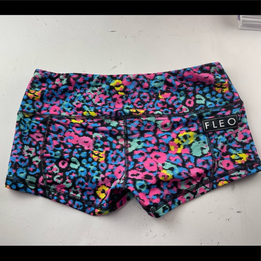 Fleo low rise contour medium